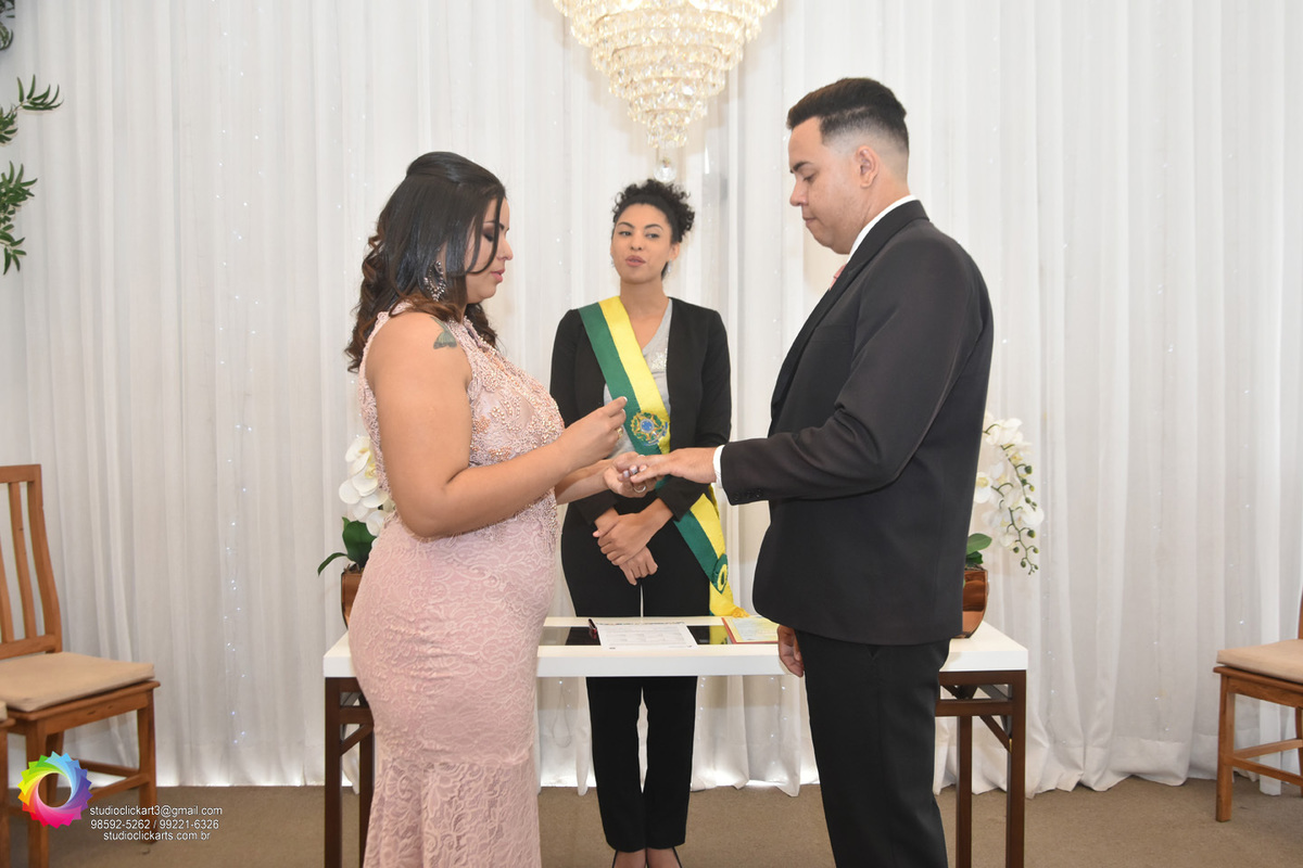 Hora da Aliança Sala especial de casamento do Cartório Colorado DF Juíza de paz  Cristiana Lopes 