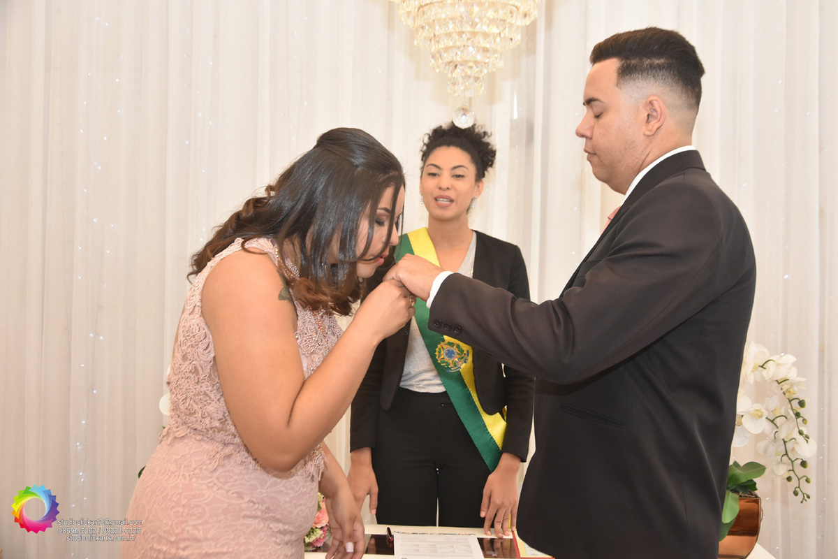 Hora da Aliança Sala especial de casamento do Cartório Colorado DF Juíza de paz  Cristiana Lopes 