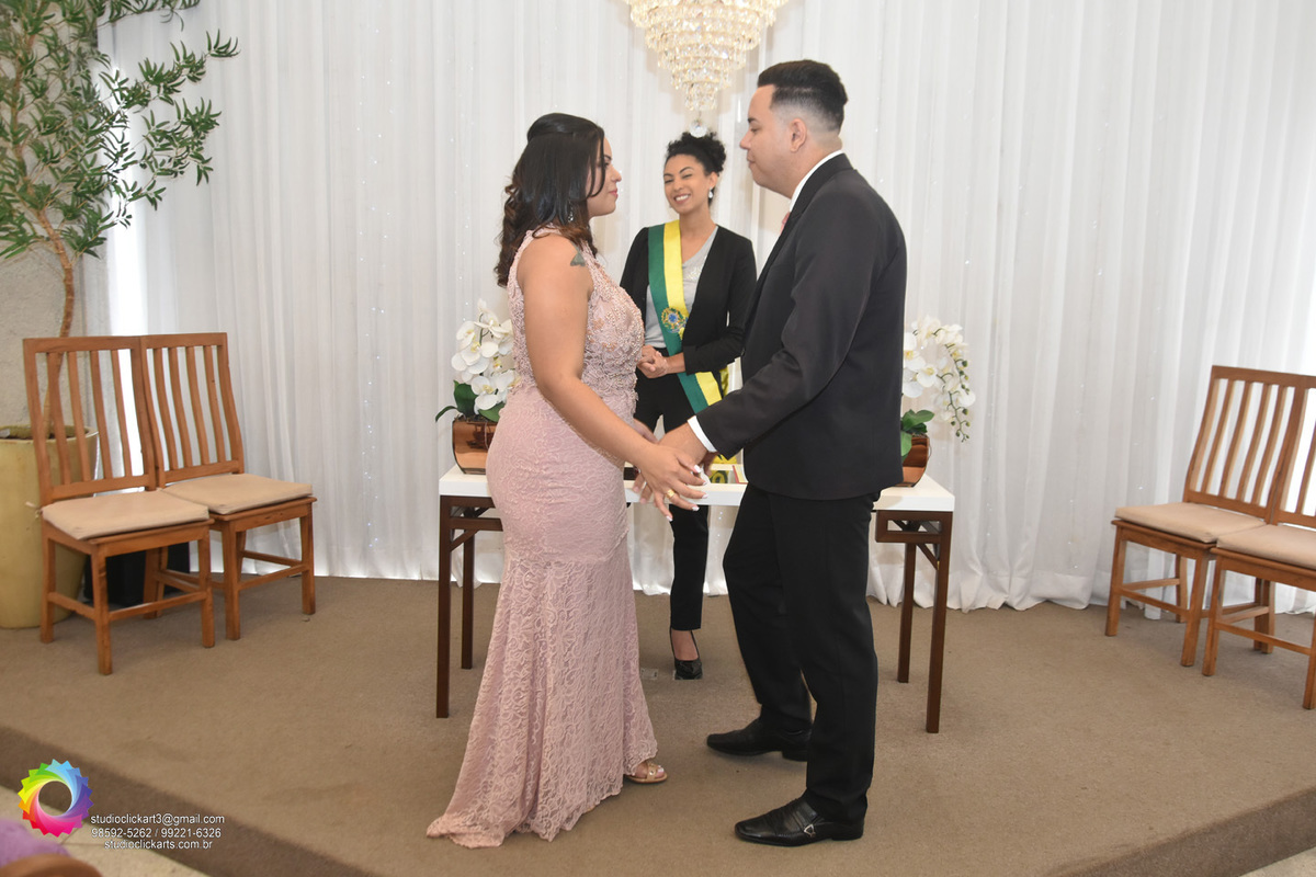 Hora da Aliança Sala especial de casamento do Cartório Colorado DF Juíza de paz  Cristiana Lopes 