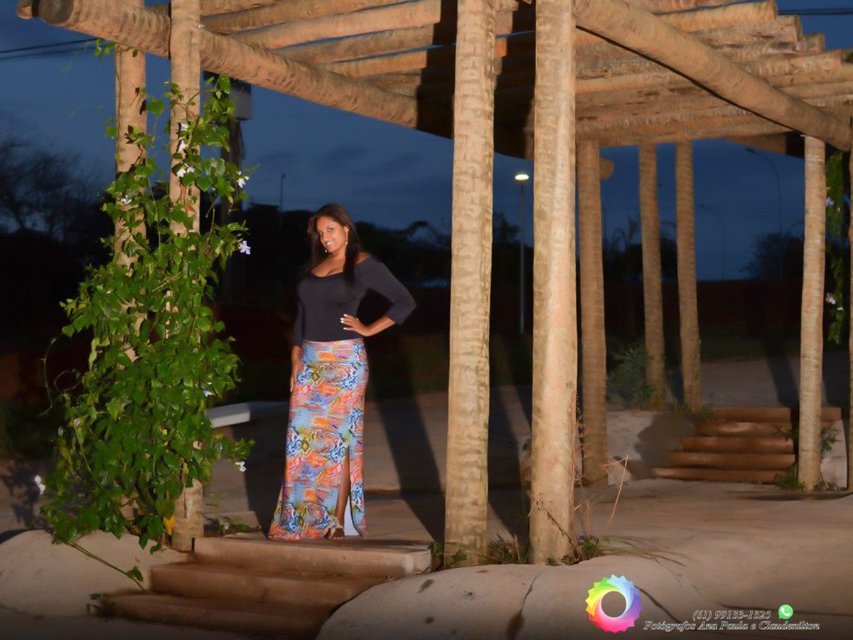 A noite Thatyanne Gomes de Miranda ensaio no Parque Deck Sul df