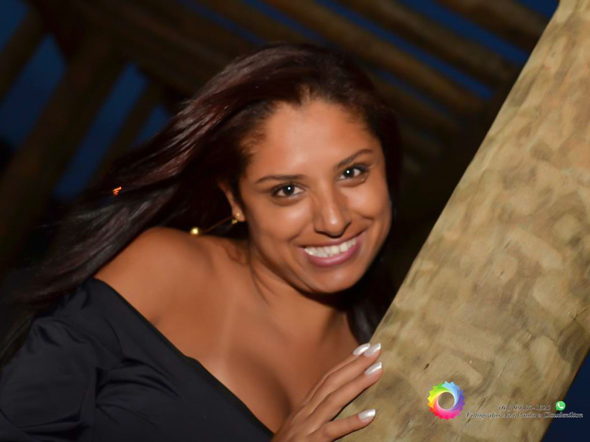 A noite Thatyanne Gomes de Miranda ensaio no Parque Deck Sul df