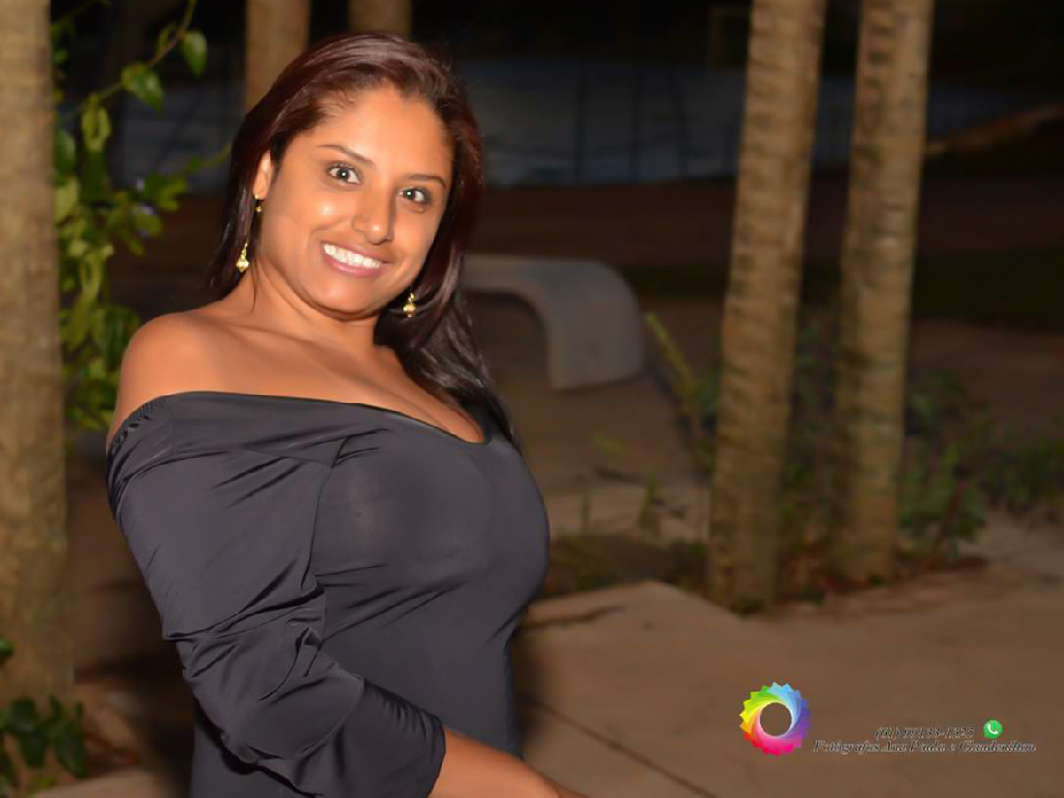 A noite Thatyanne Gomes de Miranda ensaio no Parque Deck Sul df