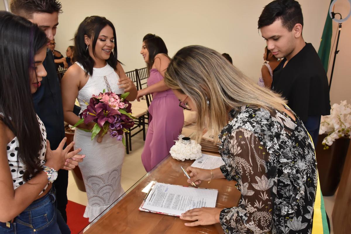 Cartório do 7º Ofício de Ceilândia Casamento de Laleska e Pedro