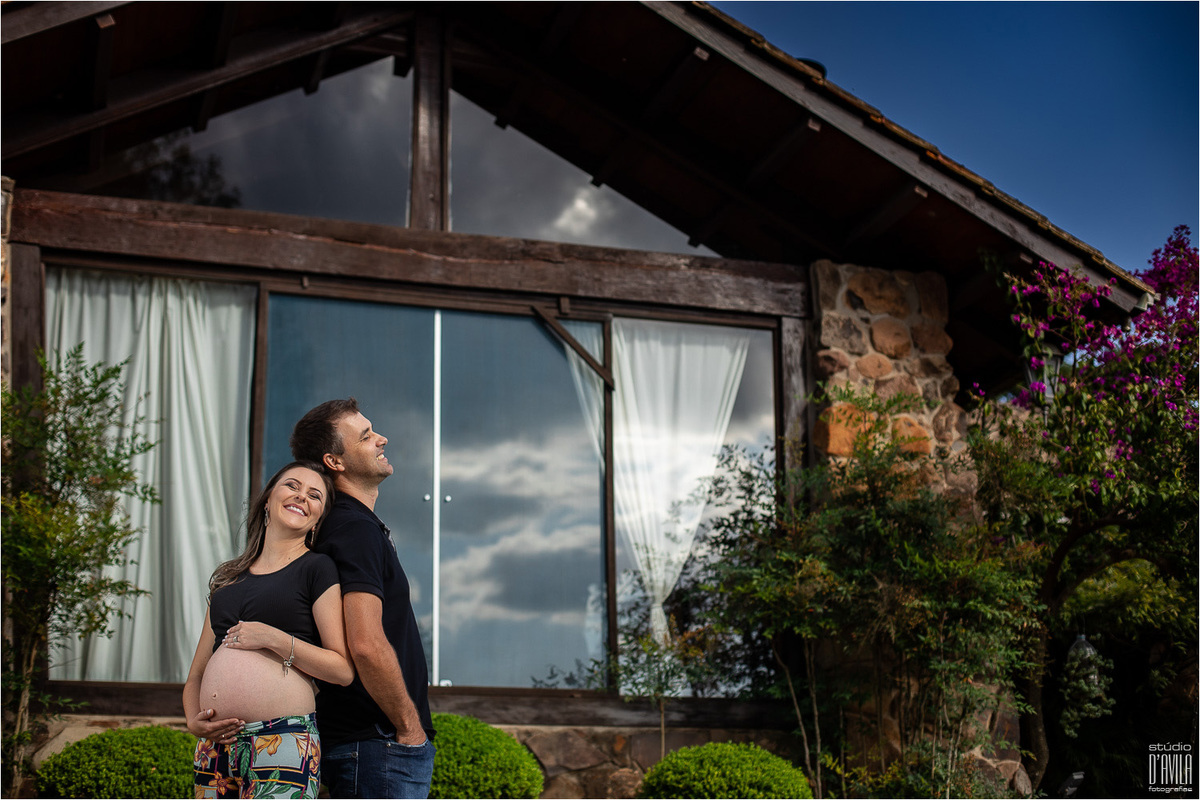 Elaine e Jair esperando o Pedro Henrique