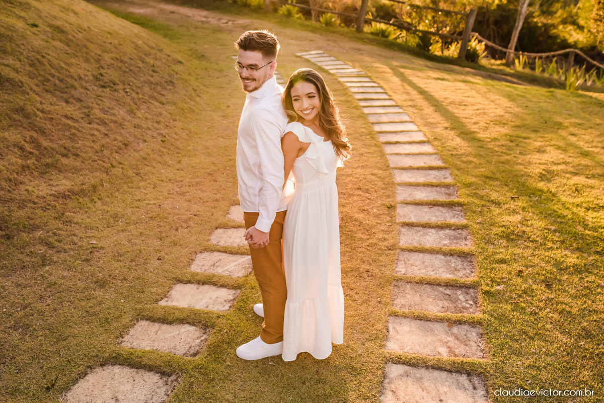 Ensaio Casal pre wedding feito por fotógrafo de casamento vila velha fotógrafo de casamento serra fotógrafo de casamento vitória por do sol pedra azul fotos de casal