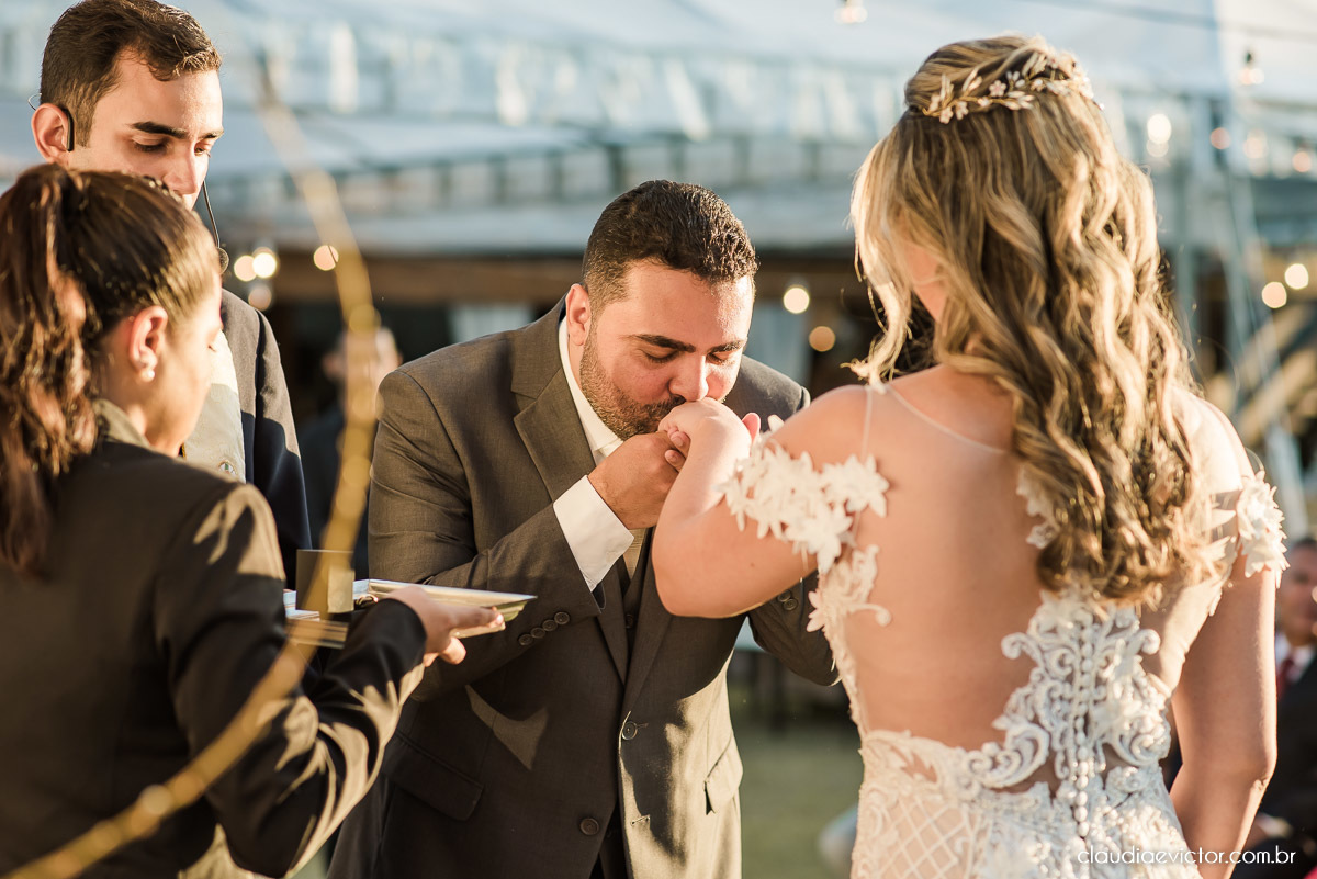 Casamento de dia por do sol fotógrafo de Casamento em Vila Velha fotógrafo de Casamento em Serra fotógrafo de Casamento em Vitória fotógrafo de Casamento em cariacica fotógrafo de Casamento em Aracruz noiva vestido de noiva cerimonial ponta dos Fachos