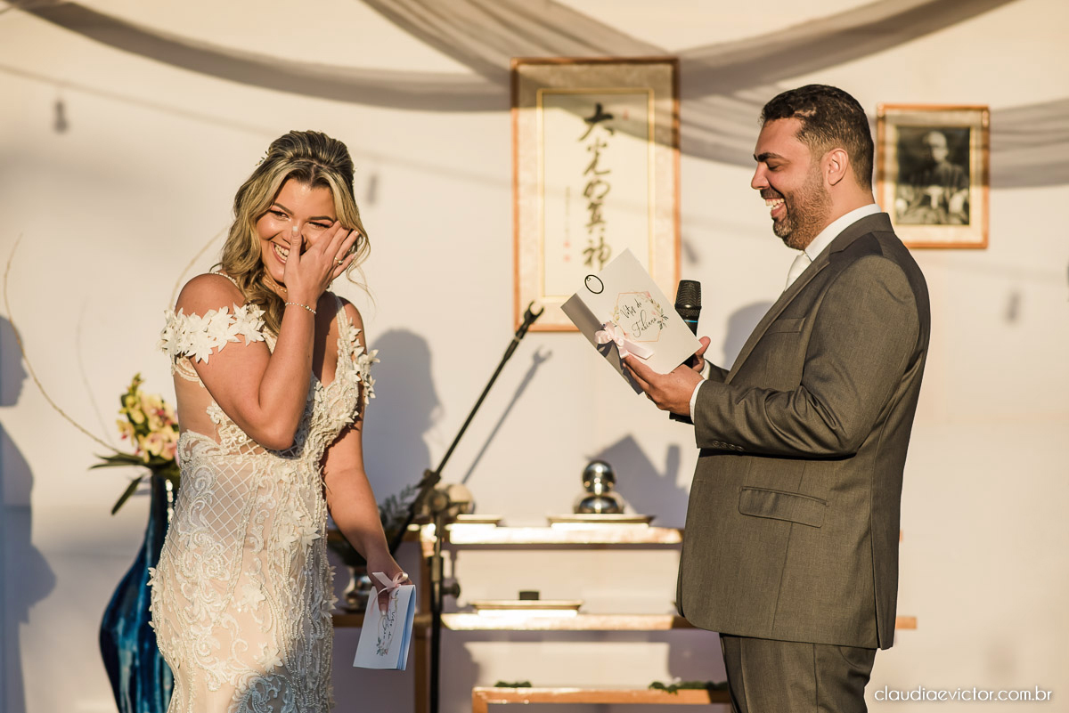 Casamento de dia por do sol fotógrafo de Casamento em Vila Velha fotógrafo de Casamento em Serra fotógrafo de Casamento em Vitória fotógrafo de Casamento em cariacica fotógrafo de Casamento em Aracruz noiva vestido de noiva cerimonial ponta dos Fachos