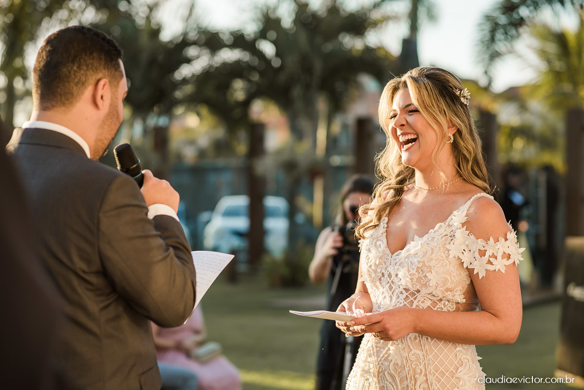 Casamento de dia por do sol fotógrafo de Casamento em Vila Velha fotógrafo de Casamento em Serra fotógrafo de Casamento em Vitória fotógrafo de Casamento em cariacica fotógrafo de Casamento em Aracruz noiva vestido de noiva cerimonial ponta dos Fachos