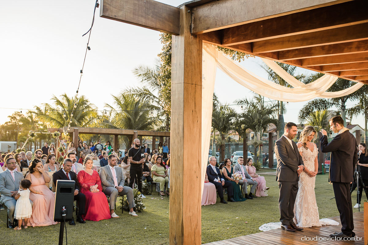 Casamento de dia por do sol fotógrafo de Casamento em Vila Velha fotógrafo de Casamento em Serra fotógrafo de Casamento em Vitória fotógrafo de Casamento em cariacica fotógrafo de Casamento em Aracruz noiva vestido de noiva cerimonial ponta dos Fachos