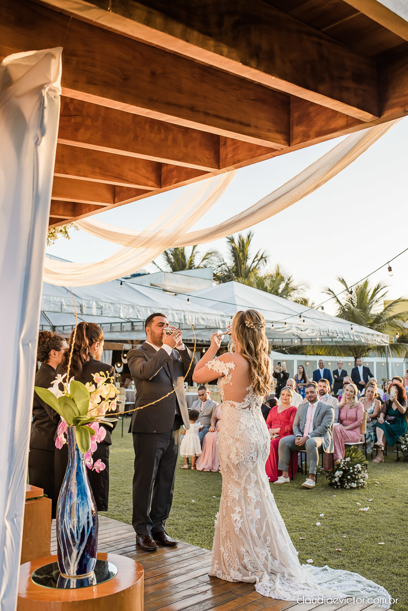 Casamento de dia por do sol fotógrafo de Casamento em Vila Velha fotógrafo de Casamento em Serra fotógrafo de Casamento em Vitória fotógrafo de Casamento em cariacica fotógrafo de Casamento em Aracruz noiva vestido de noiva cerimonial ponta dos Fachos
