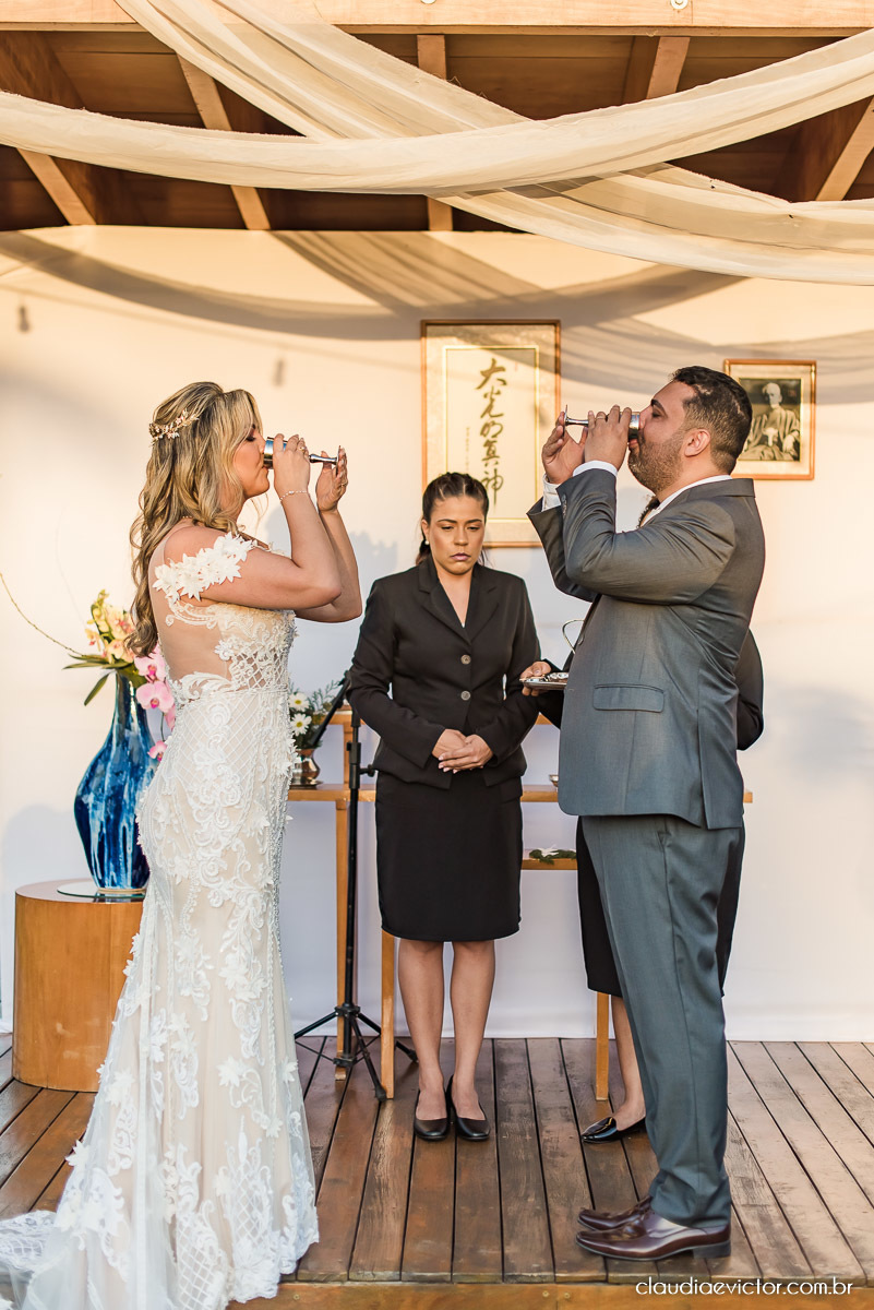 Casamento de dia por do sol fotógrafo de Casamento em Vila Velha fotógrafo de Casamento em Serra fotógrafo de Casamento em Vitória fotógrafo de Casamento em cariacica fotógrafo de Casamento em Aracruz noiva vestido de noiva cerimonial ponta dos Fachos