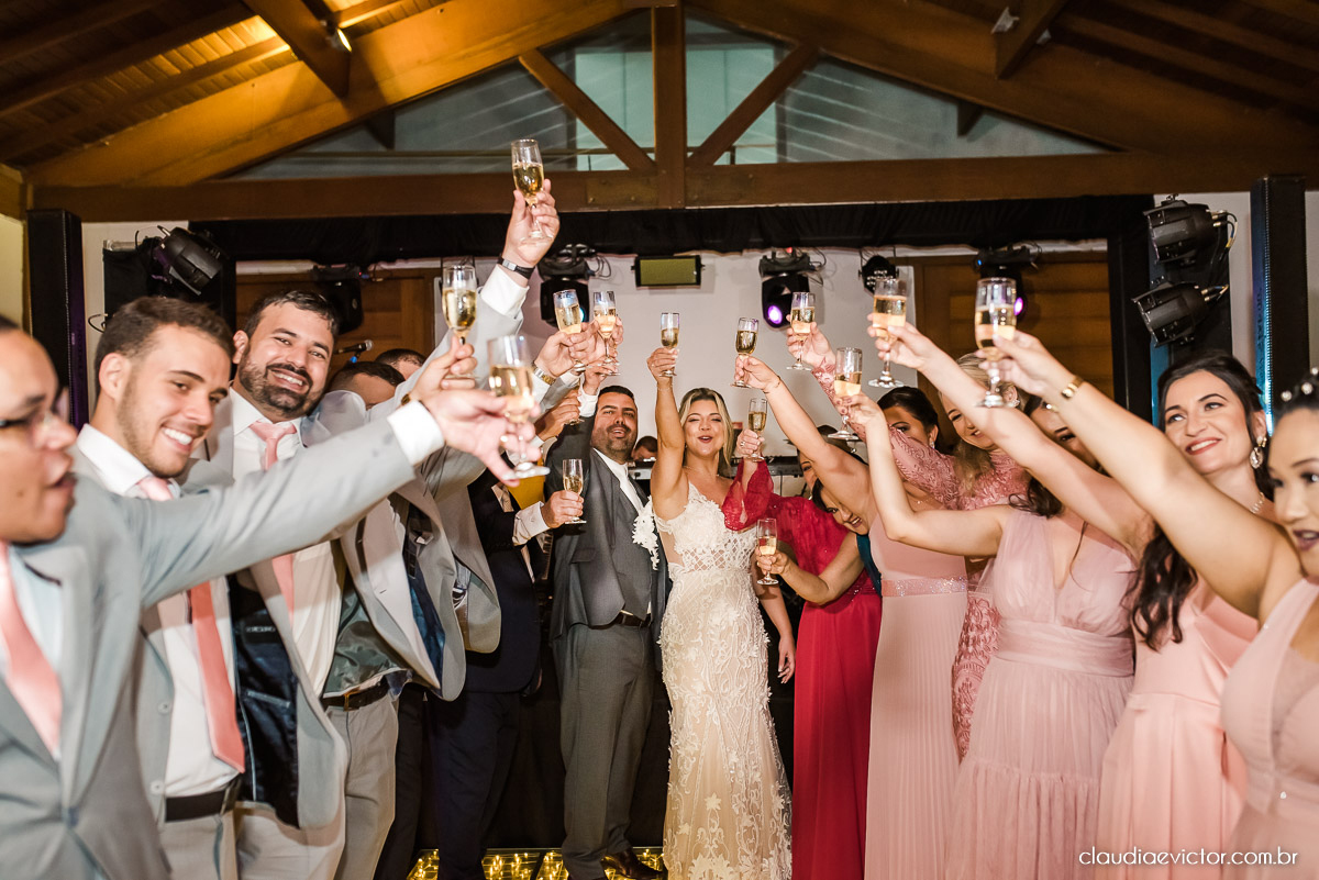 Casamento de dia por do sol fotógrafo de Casamento em Vila Velha fotógrafo de Casamento em Serra fotógrafo de Casamento em Vitória fotógrafo de Casamento em cariacica fotógrafo de Casamento em Aracruz noiva vestido de noiva cerimonial ponta dos Fachos