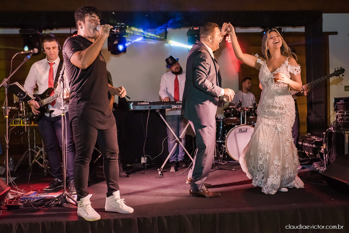 Casamento de dia por do sol fotógrafo de Casamento em Vila Velha fotógrafo de Casamento em Serra fotógrafo de Casamento em Vitória fotógrafo de Casamento em cariacica fotógrafo de Casamento em Aracruz noiva vestido de noiva cerimonial ponta dos Fachos