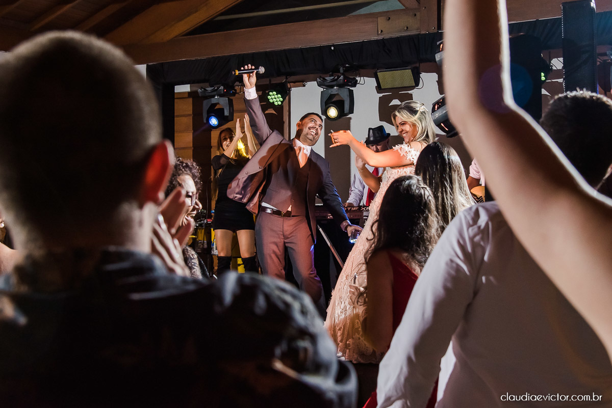 Casamento de dia por do sol fotógrafo de Casamento em Vila Velha fotógrafo de Casamento em Serra fotógrafo de Casamento em Vitória fotógrafo de Casamento em cariacica fotógrafo de Casamento em Aracruz noiva vestido de noiva cerimonial ponta dos Fachos