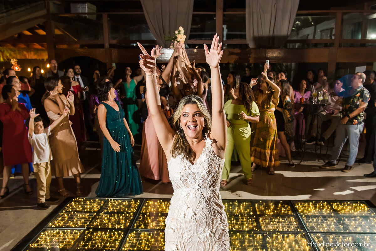 Casamento de dia por do sol fotógrafo de Casamento em Vila Velha fotógrafo de Casamento em Serra fotógrafo de Casamento em Vitória fotógrafo de Casamento em cariacica fotógrafo de Casamento em Aracruz noiva vestido de noiva cerimonial ponta dos Fachos