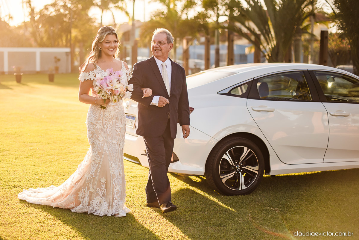 Casamento de dia por do sol fotógrafo de Casamento em Vila Velha fotógrafo de Casamento em Serra fotógrafo de Casamento em Vitória fotógrafo de Casamento em cariacica fotógrafo de Casamento em Aracruz noiva vestido de noiva cerimonial ponta dos Fachos
