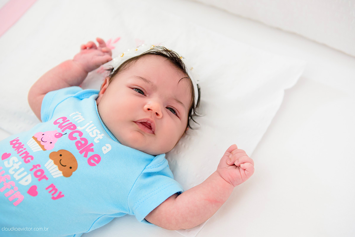 Lindo Lifestyle realizado na serra ES por fotógrafos de casamento de Vila Velha fotógrafos de casamento de Vitória fotógrafos de casamento de Serra espirito santo ES com bebê e um lindo quartinho com decoração das princesas da Disney