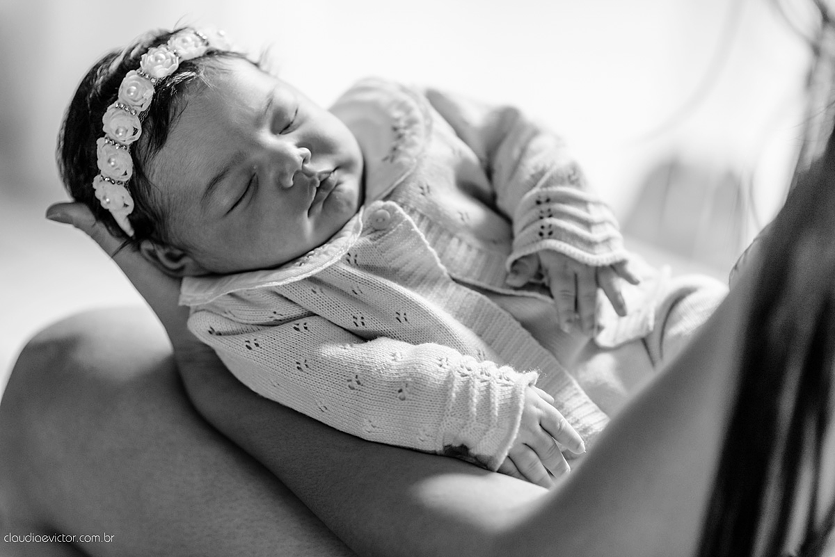 Lindo Lifestyle realizado na serra ES por fotógrafos de casamento de Vila Velha fotógrafos de casamento de Vitória fotógrafos de casamento de Serra espirito santo ES com bebê e um lindo quartinho com decoração das princesas da Disney