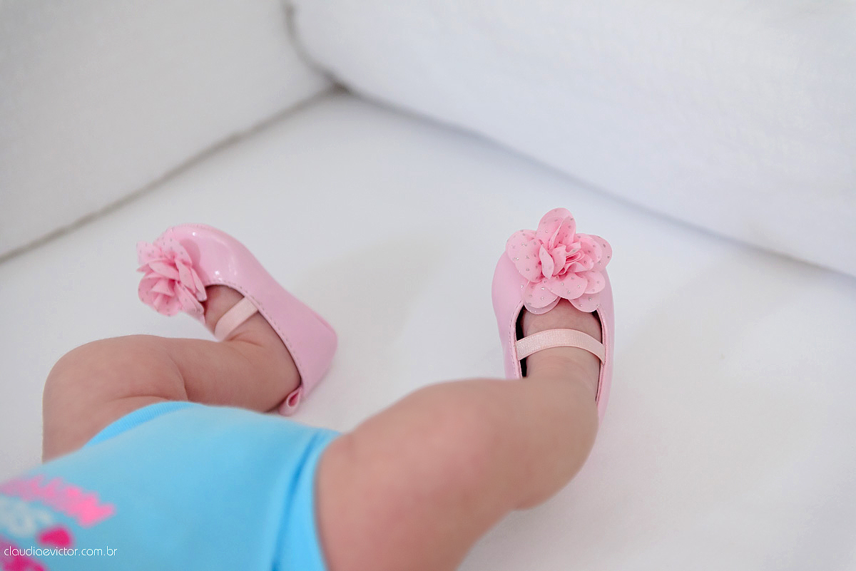 Lindo Lifestyle realizado na serra ES por fotógrafos de casamento de Vila Velha fotógrafos de casamento de Vitória fotógrafos de casamento de Serra espirito santo ES com bebê e um lindo quartinho com decoração das princesas da Disney