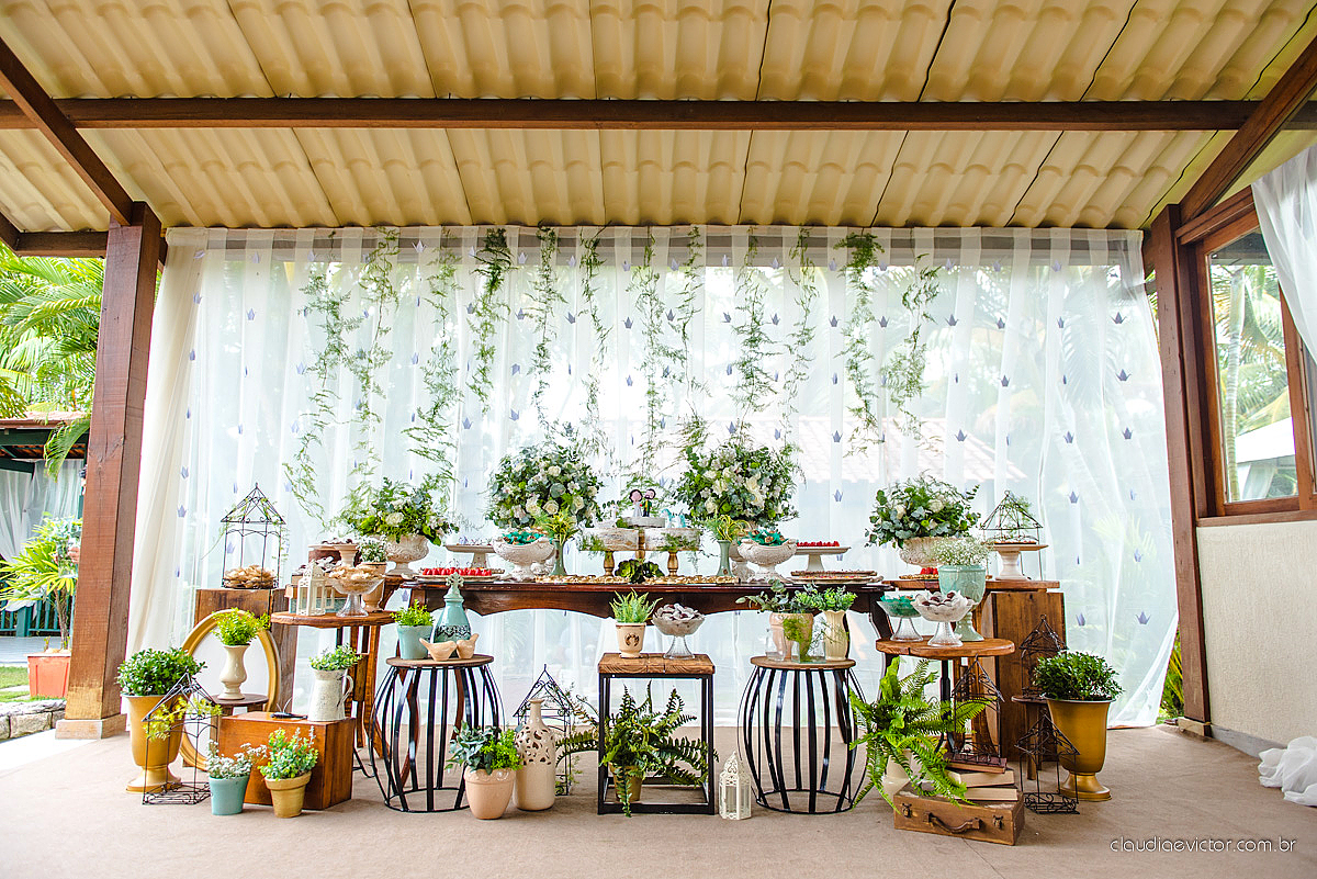 Lindo casamento no estilo Celta medieval realizado na serra por fotógrafos de casamento de Vila Velha fotógrafos de casamento de Vitória fotógrafos de casamento de Serra com sapateado irlandês noivo e noiva com roupas originais e diferentes