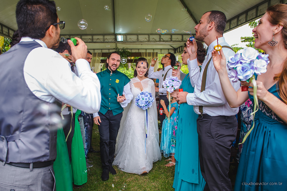 Lindo casamento no estilo Celta medieval realizado na serra por fotógrafos de casamento de Vila Velha fotógrafos de casamento de Vitória fotógrafos de casamento de Serra com sapateado irlandês noivo e noiva com roupas originais e diferentes