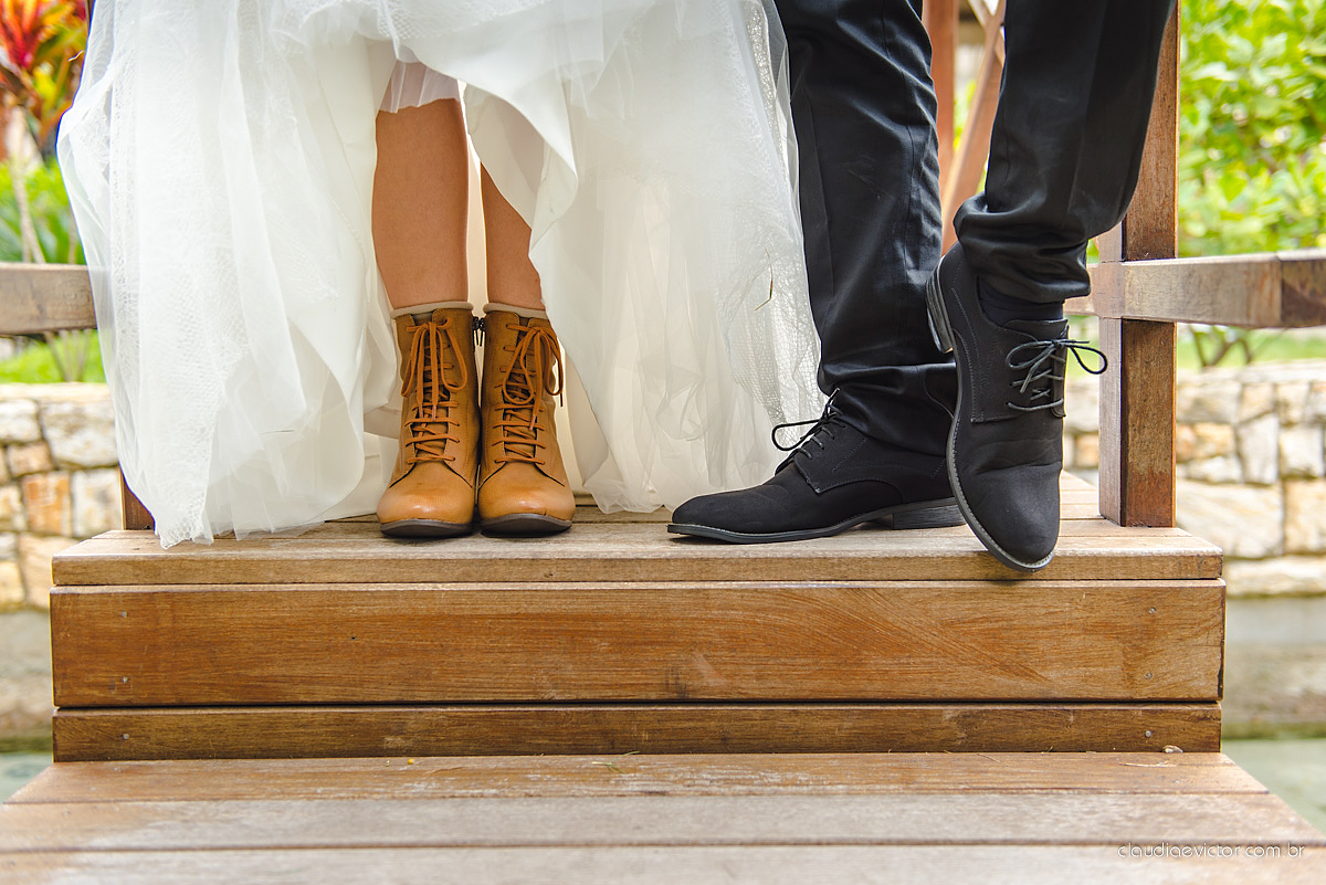 Lindo casamento no estilo Celta medieval realizado na serra por fotógrafos de casamento de Vila Velha fotógrafos de casamento de Vitória fotógrafos de casamento de Serra com sapateado irlandês noivo e noiva com roupas originais e diferentes