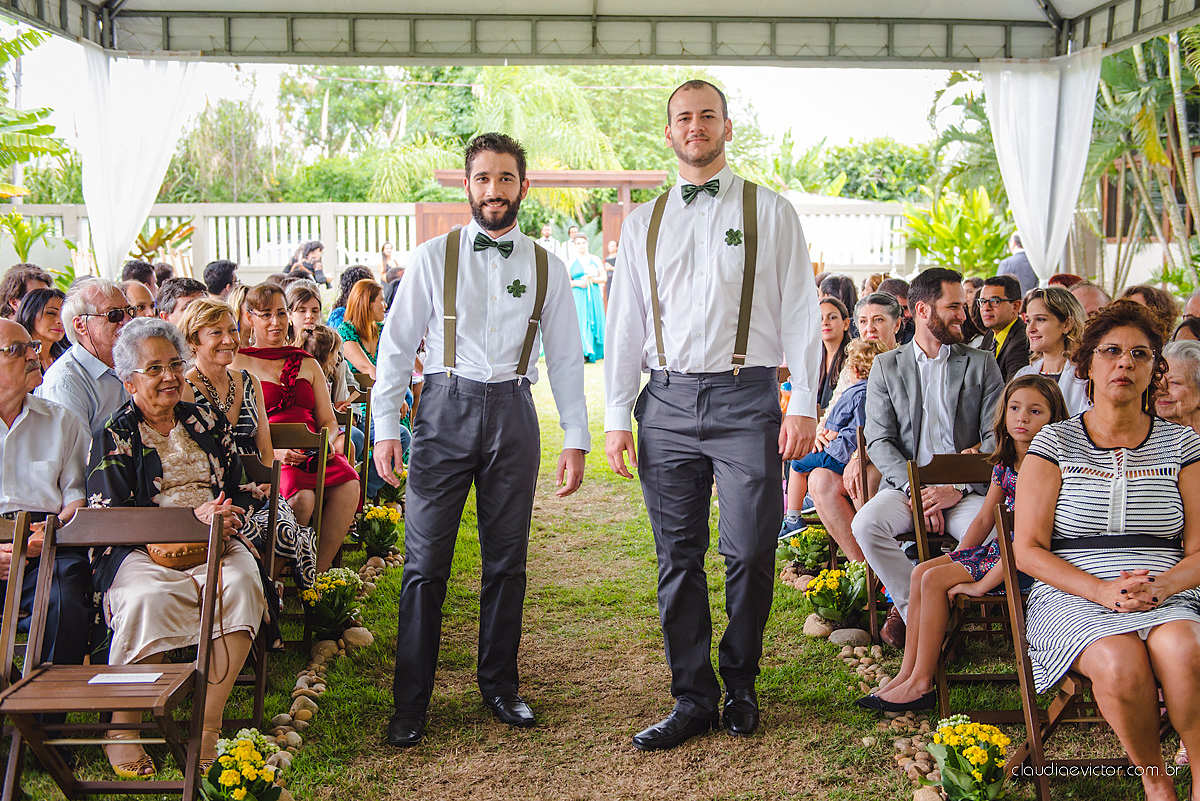 Lindo casamento no estilo Celta medieval realizado na serra por fotógrafos de casamento de Vila Velha fotógrafos de casamento de Vitória fotógrafos de casamento de Serra com sapateado irlandês noivo e noiva com roupas originais e diferentes