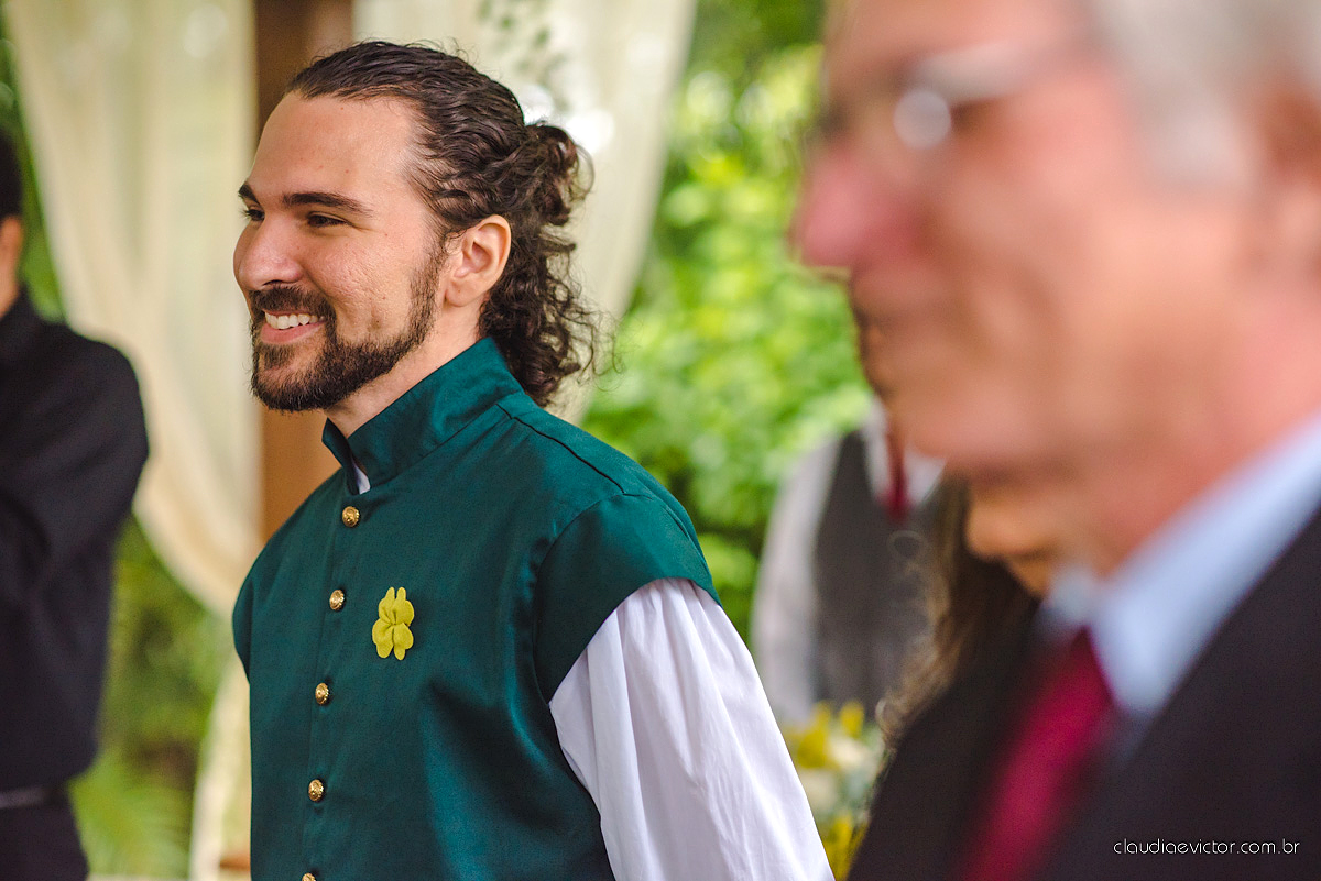 Lindo casamento no estilo Celta medieval realizado na serra por fotógrafos de casamento de Vila Velha fotógrafos de casamento de Vitória fotógrafos de casamento de Serra com sapateado irlandês noivo e noiva com roupas originais e diferentes