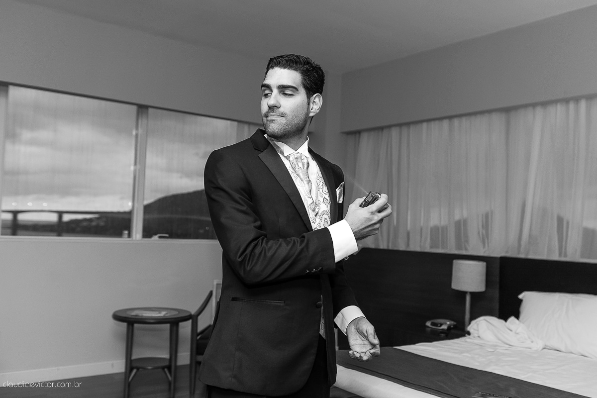 book, bride, casamento, ensaio, externa, fotógrafo de casamento de Vila Velha fotógrafo de casamento de Vitória fotógrafo de casamento de Serra Espirito Santo ES fotos criativas de casamento