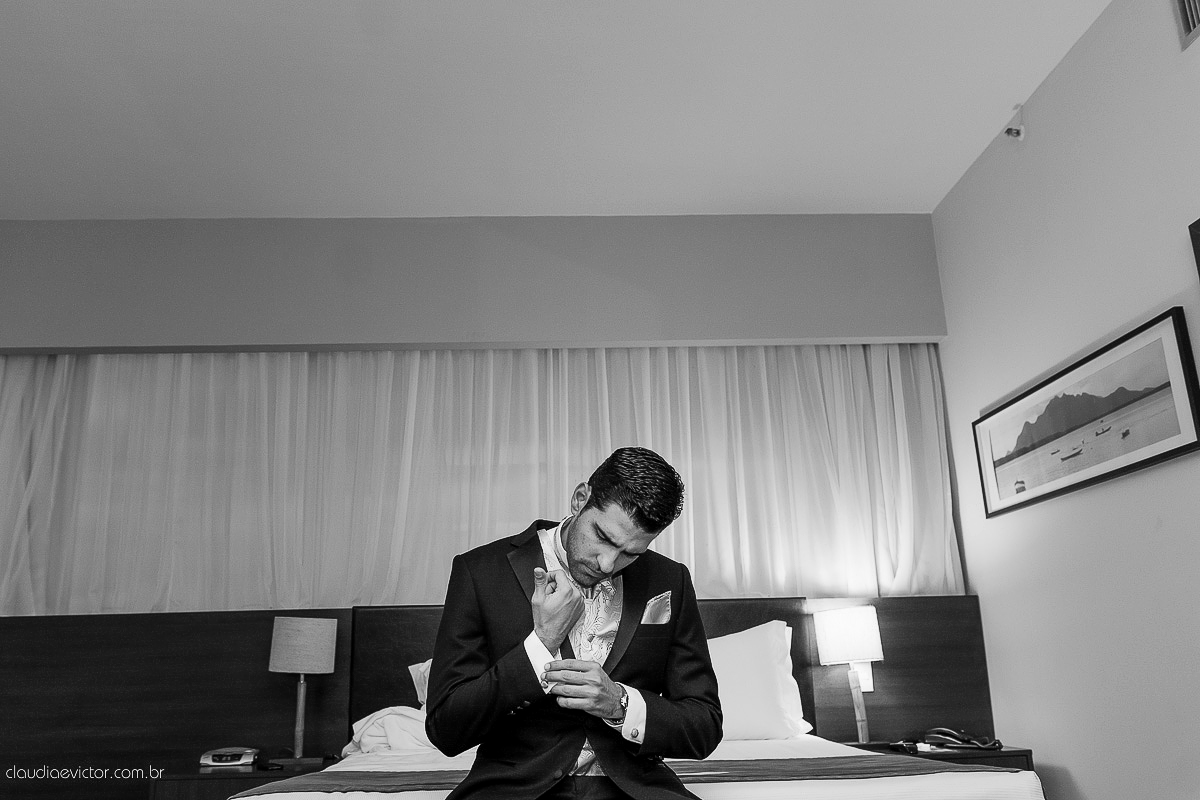 book, bride, casamento, ensaio, externa, fotógrafo de casamento de Vila Velha fotógrafo de casamento de Vitória fotógrafo de casamento de Serra Espirito Santo ES fotos criativas de casamento