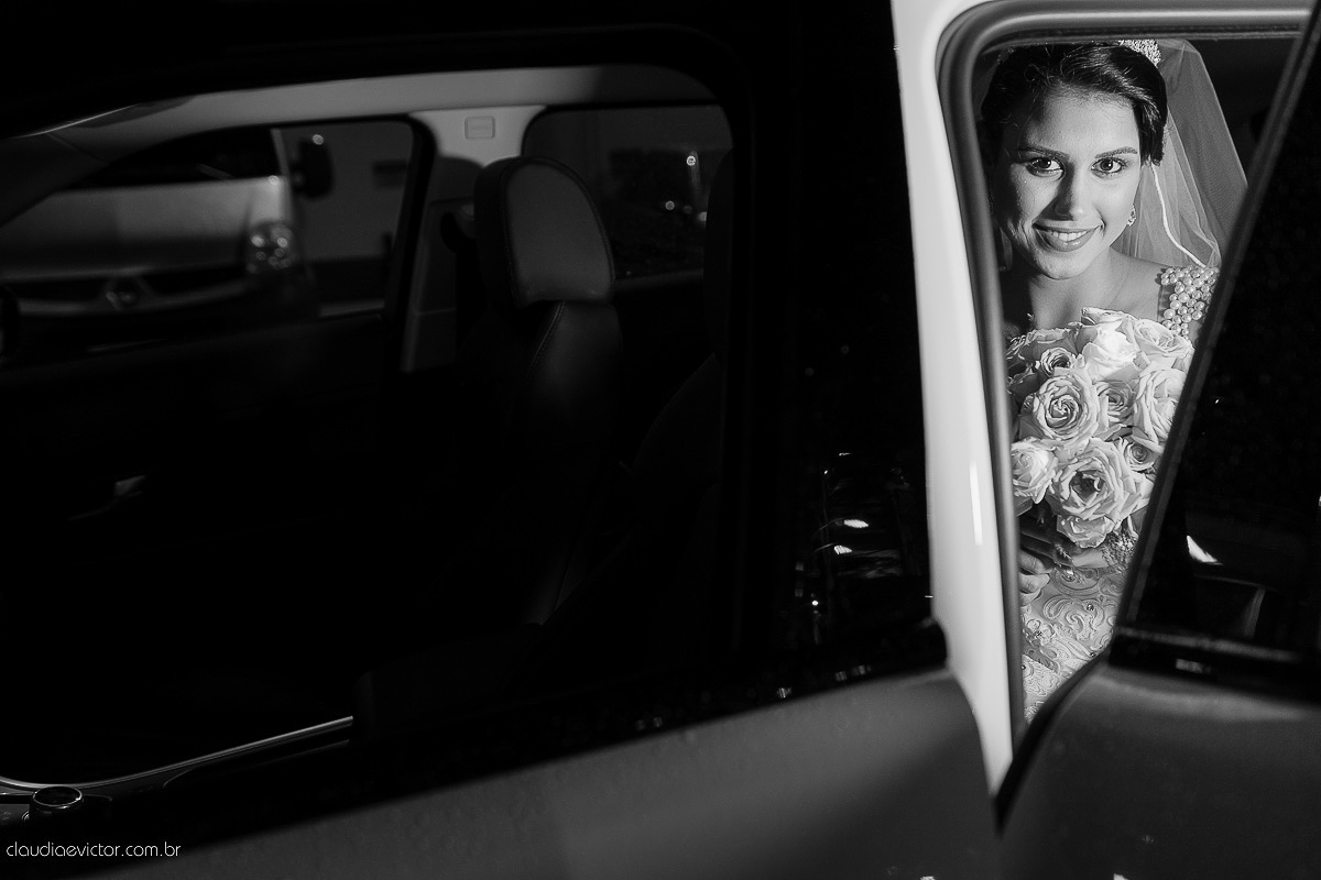 
book, bride, casamento, ensaio, externa, fotógrafo de casamento de Vila Velha fotógrafo de casamento de Vitória fotógrafo de casamento de Serra Espirito Santo ES fotos criativas de casamento