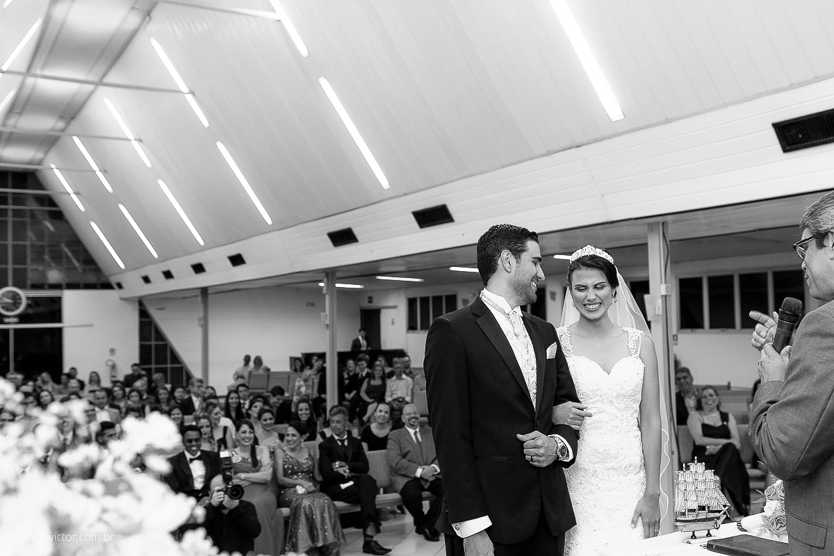 book, bride, casamento, ensaio, externa, fotógrafo de casamento de Vila Velha fotógrafo de casamento de Vitória fotógrafo de casamento de Serra Espirito Santo ES fotos criativas de casamento