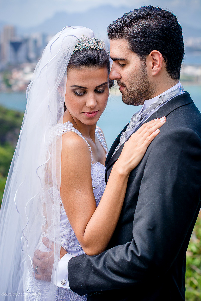 book, bride, casamento, ensaio, externa, fotógrafo de casamento de Vila Velha fotógrafo de casamento de Vitória fotógrafo de casamento de Serra Espirito Santo ES fotos criativas de casamento