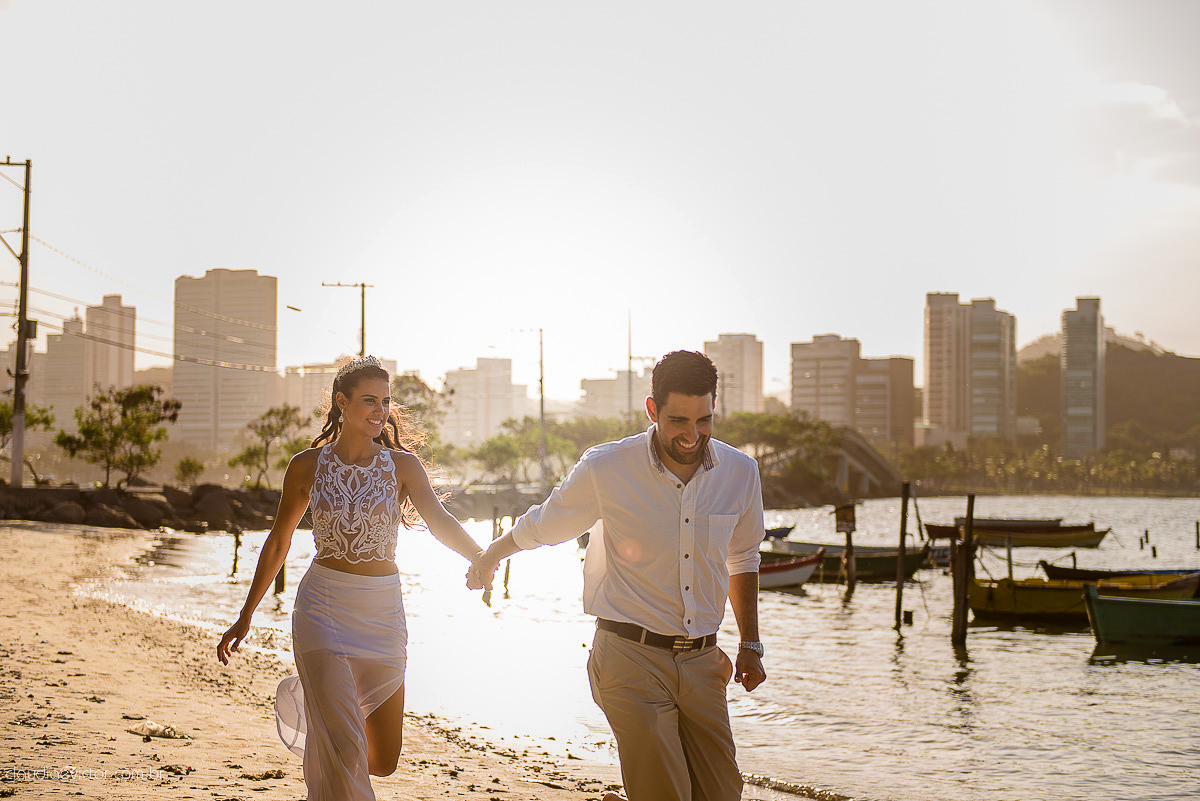 book, bride, casamento, ensaio, externa, fotógrafo de casamento de Vila Velha fotógrafo de casamento de Vitória fotógrafo de casamento de Serra Espirito Santo ES fotos criativas de casamento