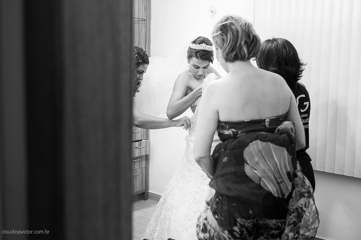 book, bride, casamento, ensaio, externa, fotógrafo de casamento de Vila Velha fotógrafo de casamento de Vitória fotógrafo de casamento de Serra Espirito Santo ES fotos criativas de casamento