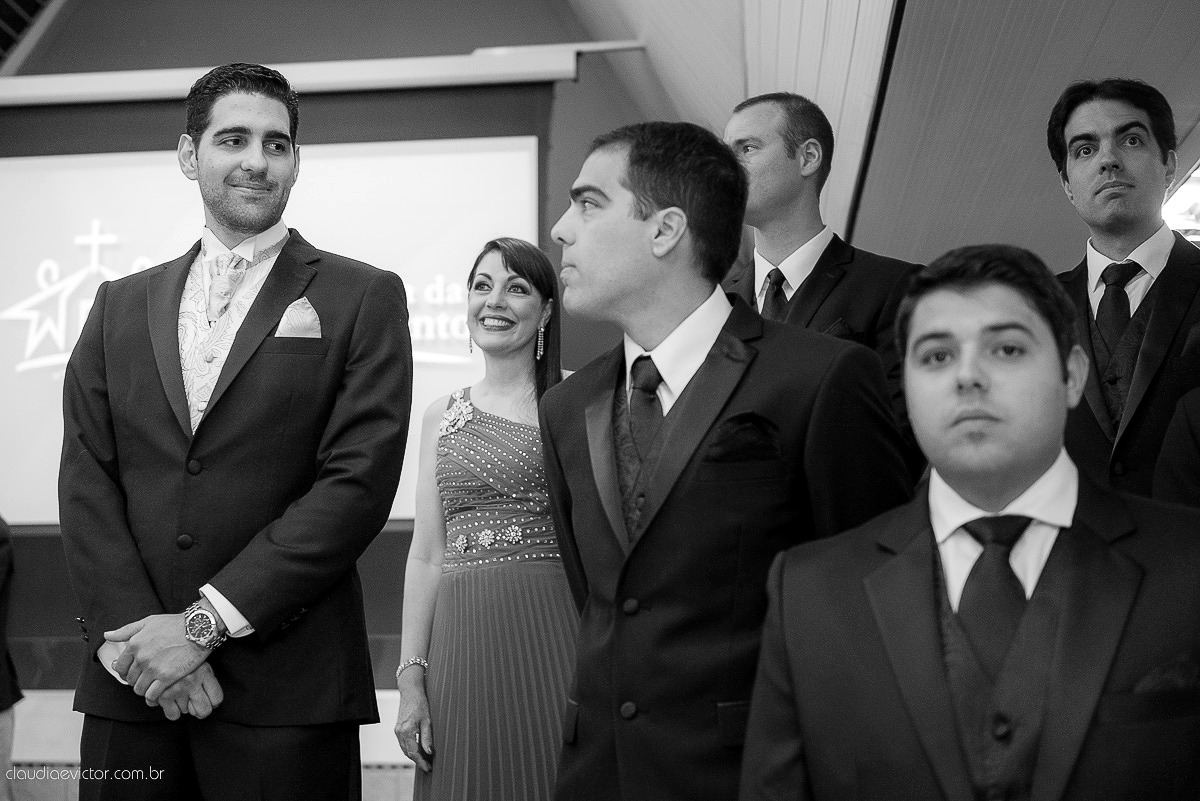 book, bride, casamento, ensaio, externa, fotógrafo de casamento de Vila Velha fotógrafo de casamento de Vitória fotógrafo de casamento de Serra Espirito Santo ES fotos criativas de casamento