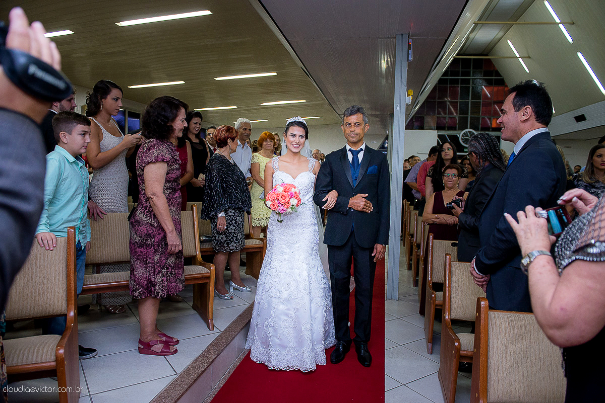 book, bride, casamento, ensaio, externa, fotógrafo de casamento de Vila Velha fotógrafo de casamento de Vitória fotógrafo de casamento de Serra Espirito Santo ES fotos criativas de casamento