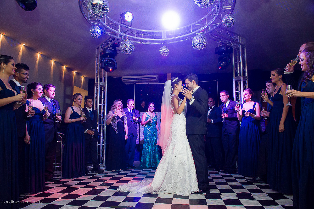 book, bride, casamento, ensaio, externa, fotógrafo de casamento de Vila Velha fotógrafo de casamento de Vitória fotógrafo de casamento de Serra Espirito Santo ES fotos criativas de casamento