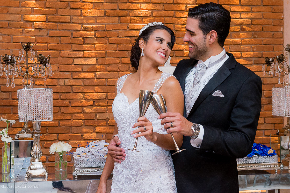 book, bride, casamento, ensaio, externa, fotógrafo de casamento de Vila Velha fotógrafo de casamento de Vitória fotógrafo de casamento de Serra Espirito Santo ES fotos criativas de casamento