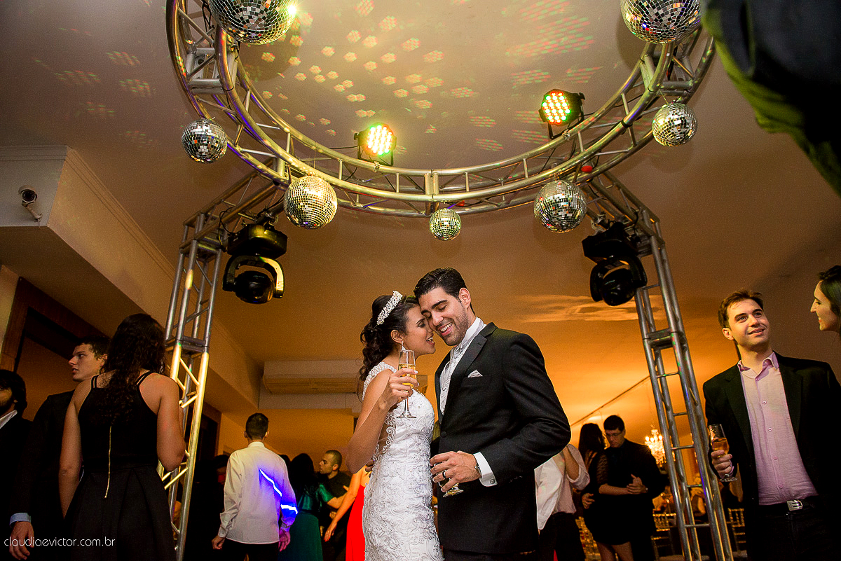 book, bride, casamento, ensaio, externa, fotógrafo de casamento de Vila Velha fotógrafo de casamento de Vitória fotógrafo de casamento de Serra Espirito Santo ES fotos criativas de casamento