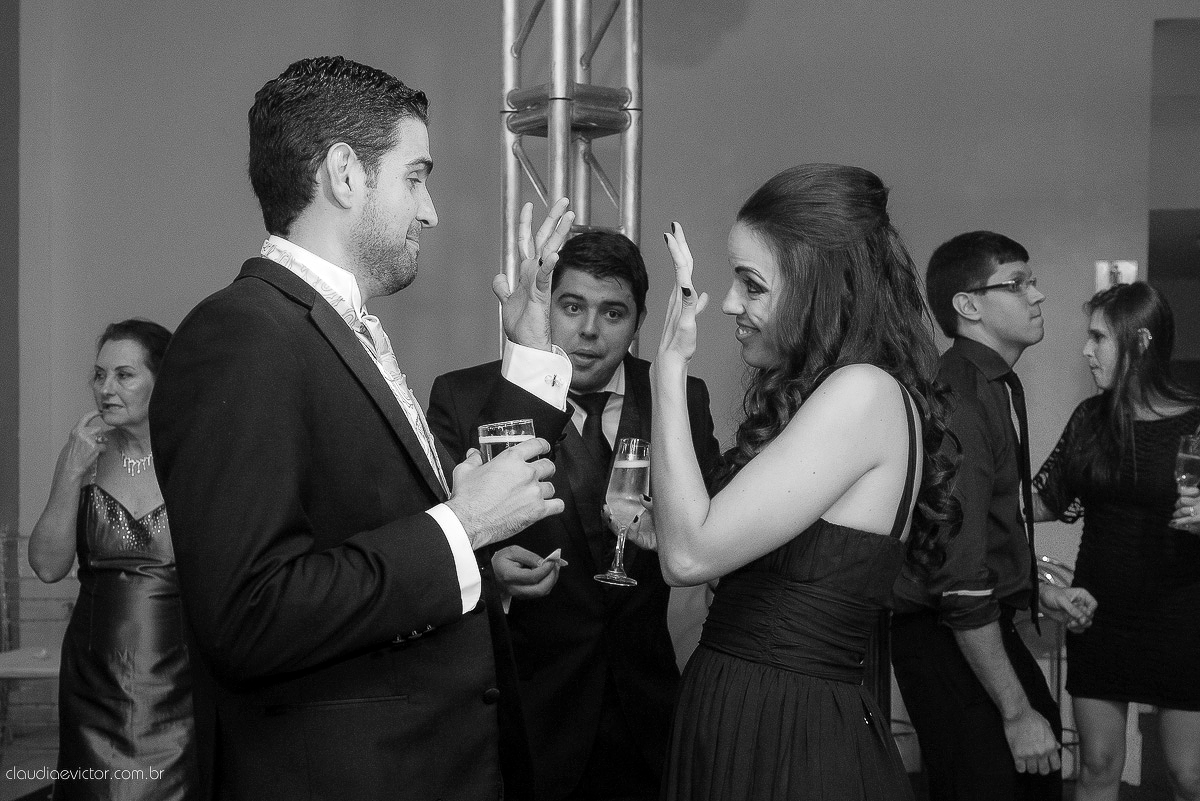 book, bride, casamento, ensaio, externa, fotógrafo de casamento de Vila Velha fotógrafo de casamento de Vitória fotógrafo de casamento de Serra Espirito Santo ES fotos criativas de casamento