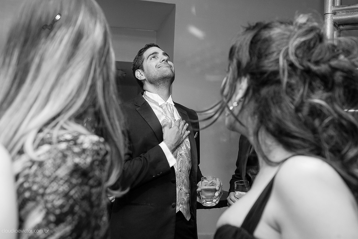 book, bride, casamento, ensaio, externa, fotógrafo de casamento de Vila Velha fotógrafo de casamento de Vitória fotógrafo de casamento de Serra Espirito Santo ES fotos criativas de casamento