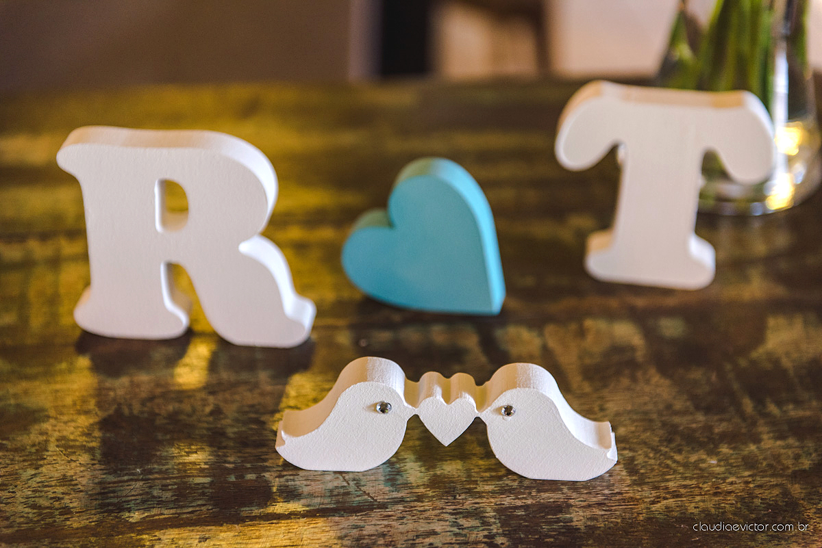 Lindo casamento realizado no cerimonial Casa di Lucca praia com noivo e noiva e vestido de noivo, cachorrinhos e pista de dança por fotógrafos de casamento de Vila Velha fotógrafos de casamento de Vitória fotógrafos de casamento de Serra ES