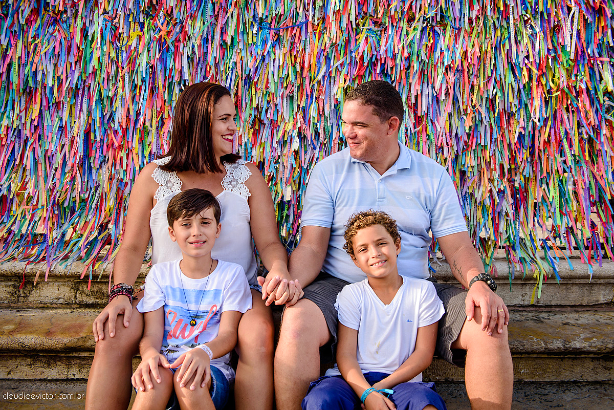 ensaio de bodas com casal realizado em Salvador, Bahia, por fotógrafos de casamento de Vila Velha fotógrafos de casamento de Vitória fotógrafos de casamento de Serra ES na Igreja do Senho do Bonfim Ponta do Humaitá e com por do sol no Rio Vermelho