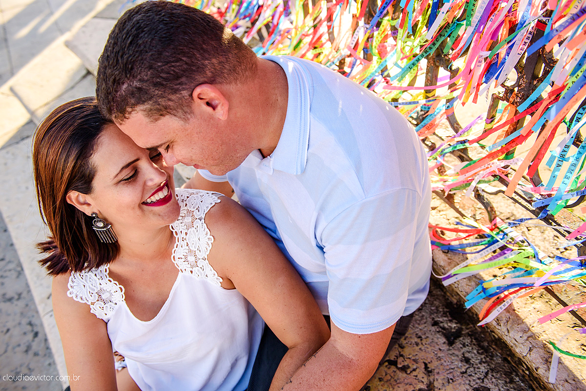 ensaio de bodas com casal realizado em Salvador, Bahia, por fotógrafos de casamento de Vila Velha fotógrafos de casamento de Vitória fotógrafos de casamento de Serra ES na Igreja do Senho do Bonfim Ponta do Humaitá e com por do sol no Rio Vermelho