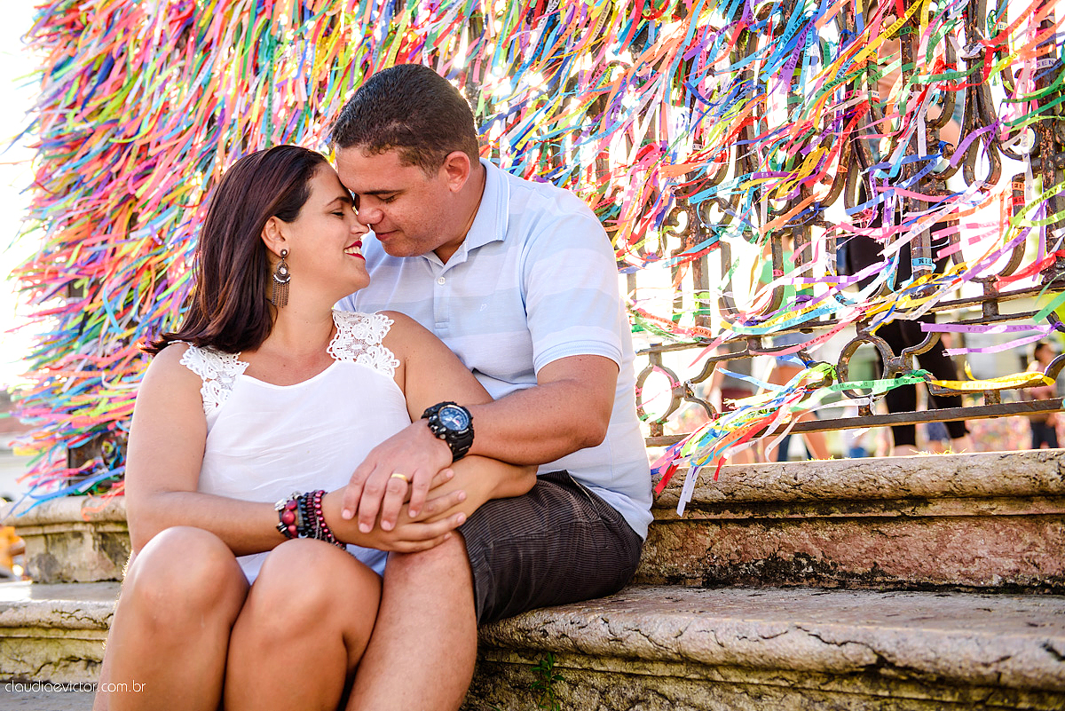 ensaio de bodas com casal realizado em Salvador, Bahia, por fotógrafos de casamento de Vila Velha fotógrafos de casamento de Vitória fotógrafos de casamento de Serra ES na Igreja do Senho do Bonfim Ponta do Humaitá e com por do sol no Rio Vermelho