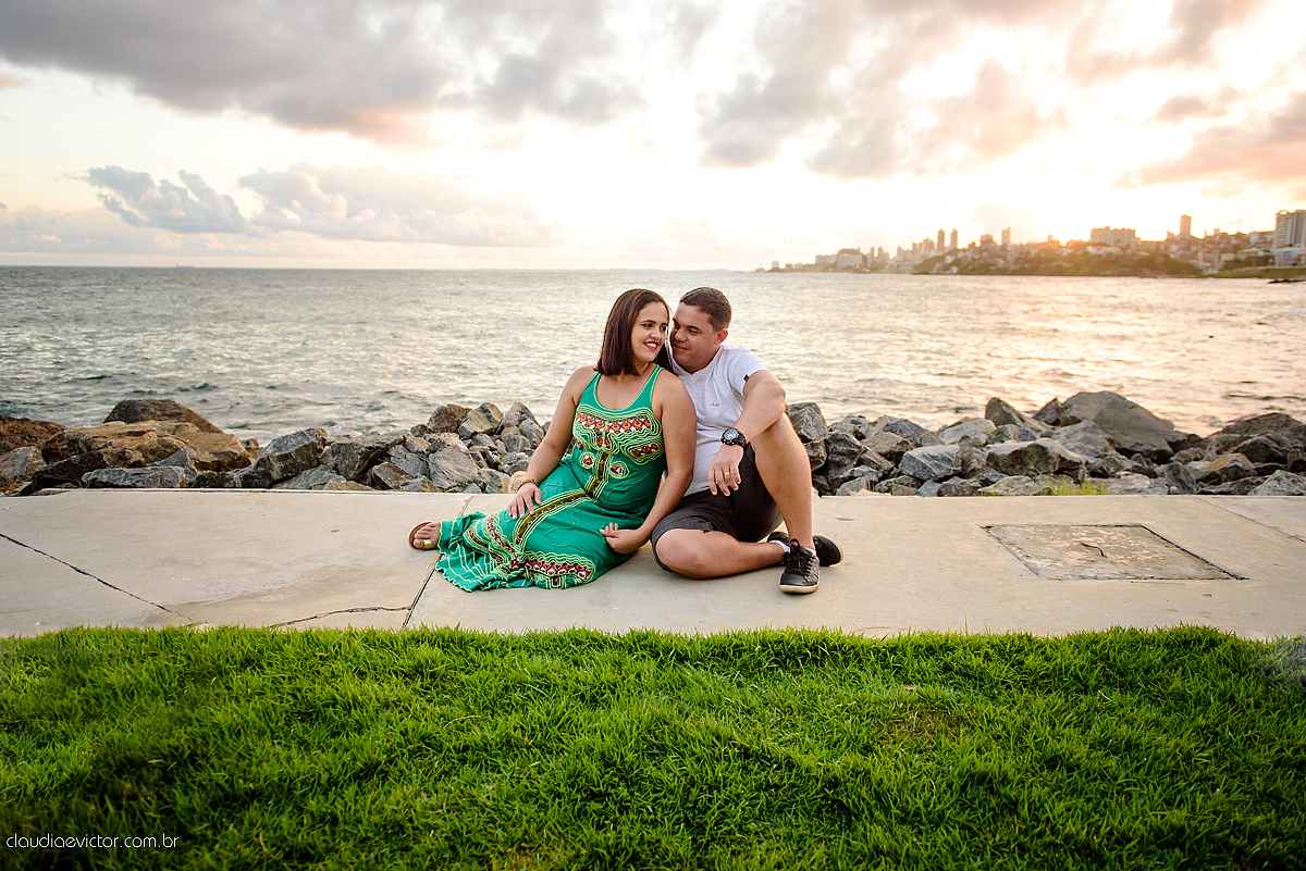 ensaio de bodas com casal realizado em Salvador, Bahia, por fotógrafos de casamento de Vila Velha fotógrafos de casamento de Vitória fotógrafos de casamento de Serra ES na Igreja do Senho do Bonfim Ponta do Humaitá e com por do sol no Rio Vermelho