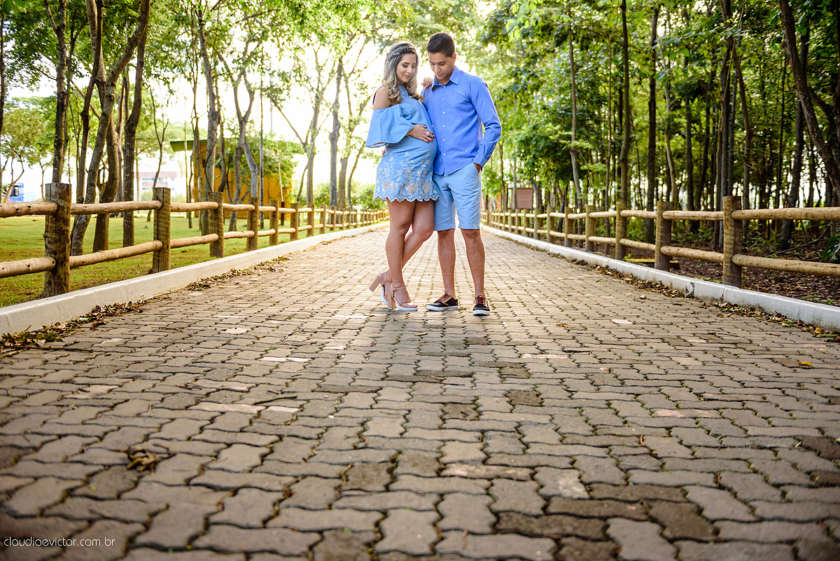 Lindo ensaio de gestante grávida e casal realizado em Vitória no Parque da Vale e depois na Ilha do Frade por fotógrafos de casamento de Vila velha fotógrafos de casamento de Vitória fotógrafos de casamento de Serra espirito santo ES