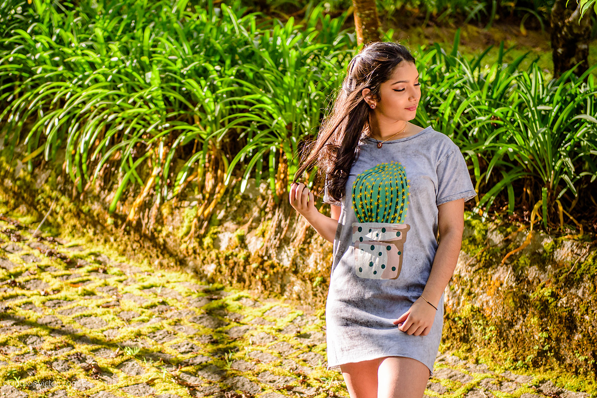 Lindo ensaio de 15 anos realizado por fotógrafos de casamento de vila velha fotógrafos de casamento de vitória fotógrafos de casamento de serra espirito santo ES em pedra azul na pousada monte verde