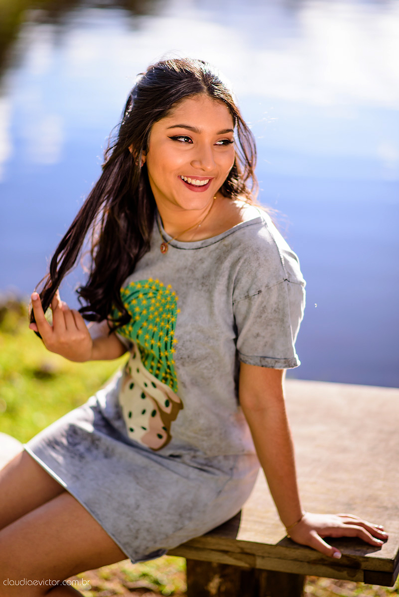 Lindo ensaio de 15 anos realizado por fotógrafos de casamento de vila velha fotógrafos de casamento de vitória fotógrafos de casamento de serra espirito santo ES em pedra azul na pousada monte verde